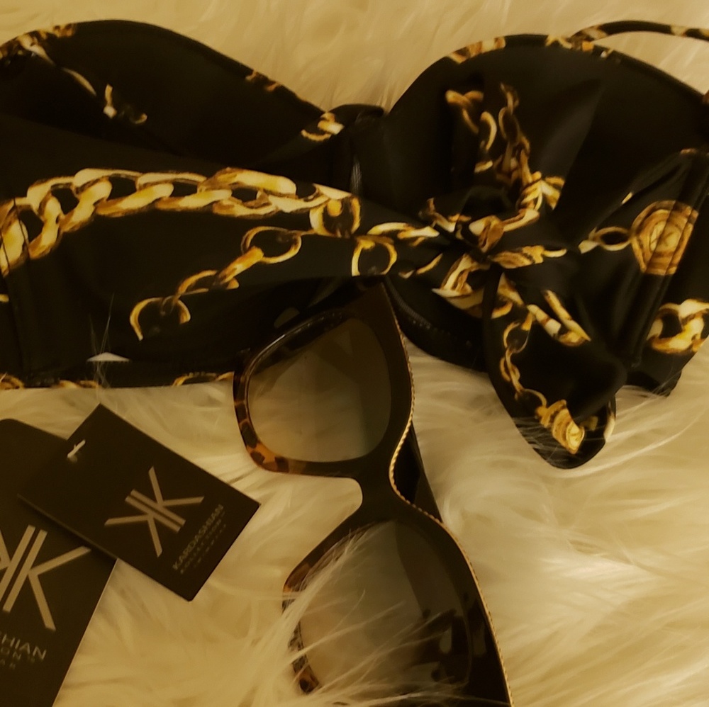 Kardashian bikini top👙❤ - Picture 3 of 3